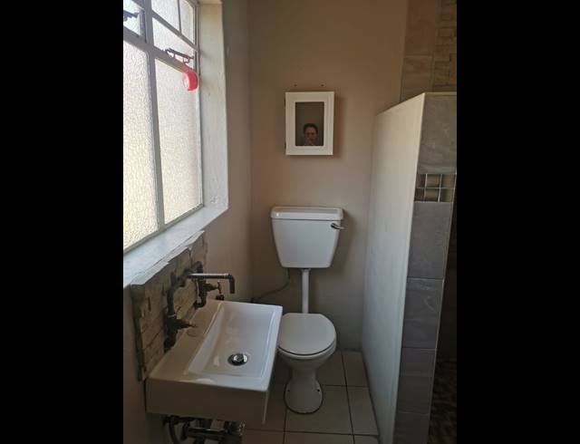 1 BEDROOM FLAT TO LET IN VAALPARK